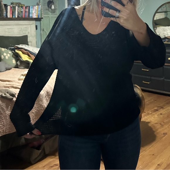 Three Bird Nest Tops - Three Bird Nest Black Long Sleeve Lightweight Knit Top